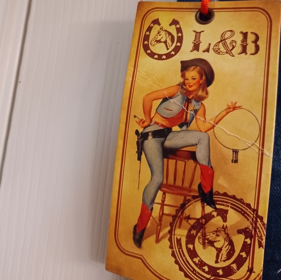 L&B Distressed Jeans - Picture 10 of 10